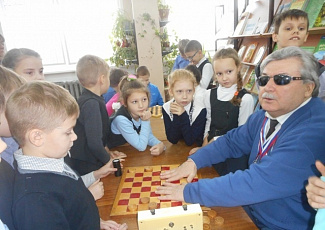 Фотоальбом Межрегиональной акции "Понять. Помочь. Дружить!"